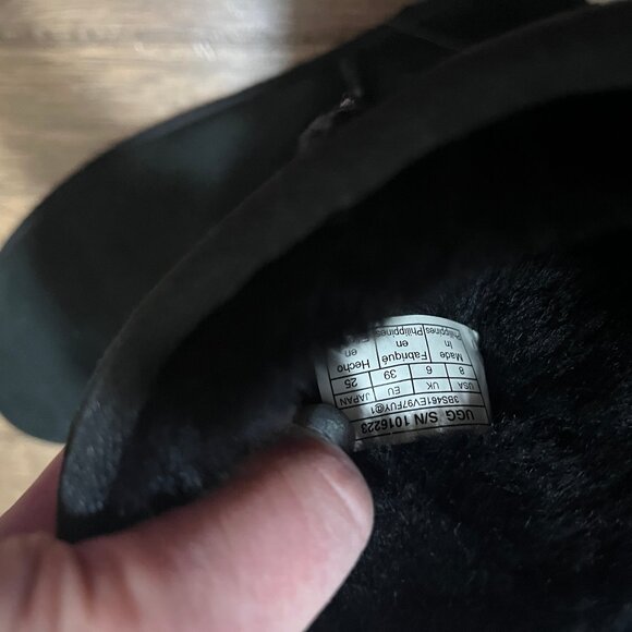 EUC! Women's UGG Classic Short II Boot 1016223 Black 100% Authentic Size 8 - Picture 7 of 7